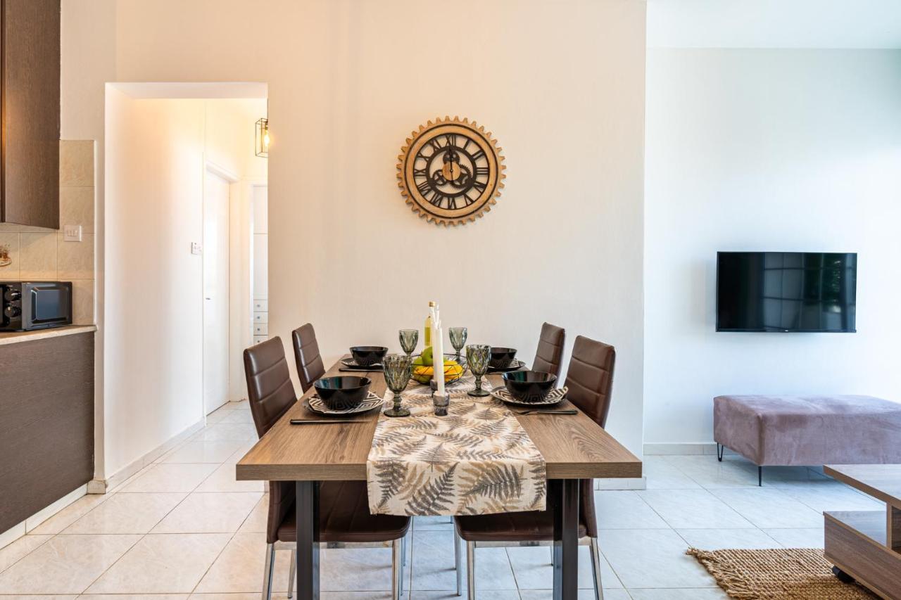Araminta 2-Bedroom Apartment In Lárnaka Eksteriør bilde